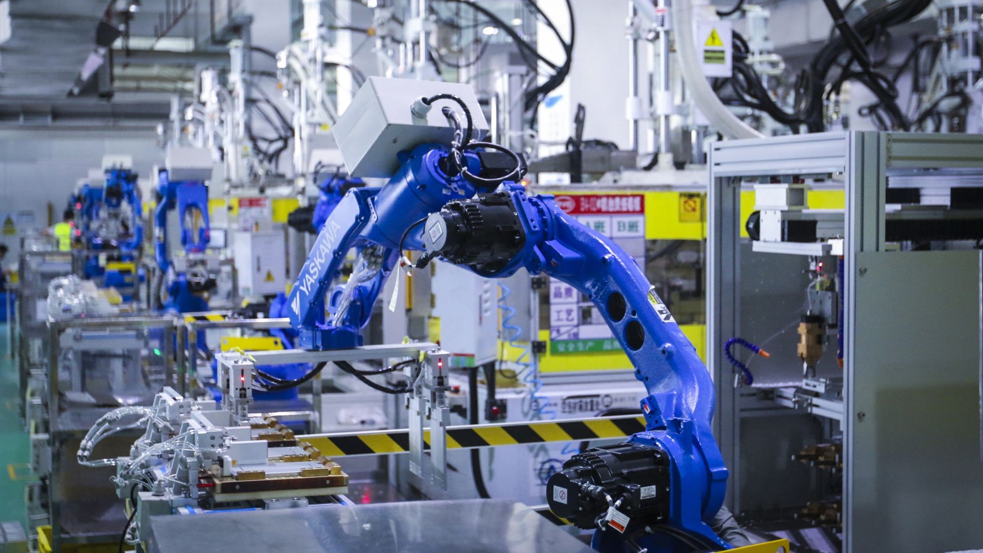 全球每10部手機(jī)2部出自這里——比亞迪電子智能制造工廠探秘